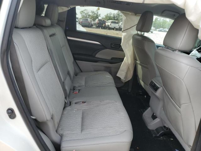 Photo 10 from auction – 2016 TOYOTA HIGHLANDER with VIN 5TDBKRFH9GS299922