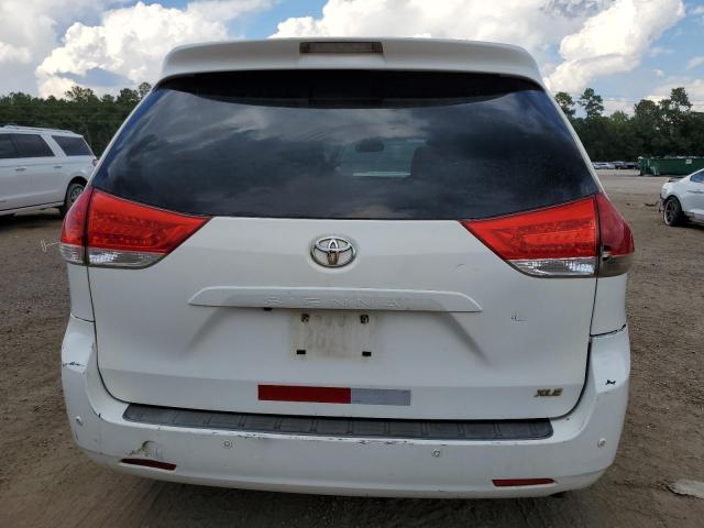 Photo 6 from auction – 2011 TOYOTA SIENNA XLE with VIN 5TDYK3DC5BS027732
