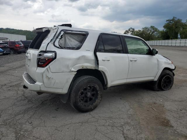 Photo 3 from auction – 2018 TOYOTA 4RUNNER SR with VIN JTEBU5JR5J5485436