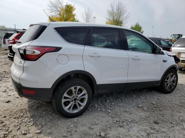 Photo 3 from auction – 2017 FORD ESCAPE SE with VIN 1FMCU9GD1HUB41514