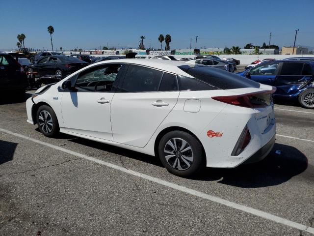 Photo 2 from auction – 2018 TOYOTA PRIUS PRIM with VIN JTDKARFP7J3079391