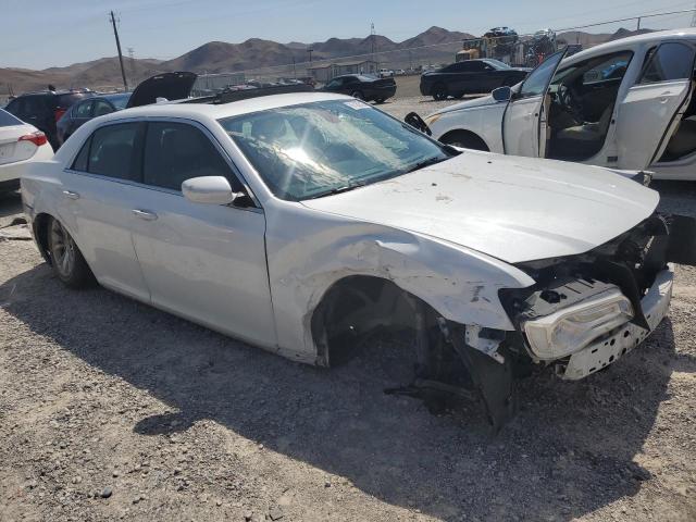 Photo 4 from auction – 2015 CHRYSLER 300 LIMITE with VIN 2C3CCAAG2FH931064