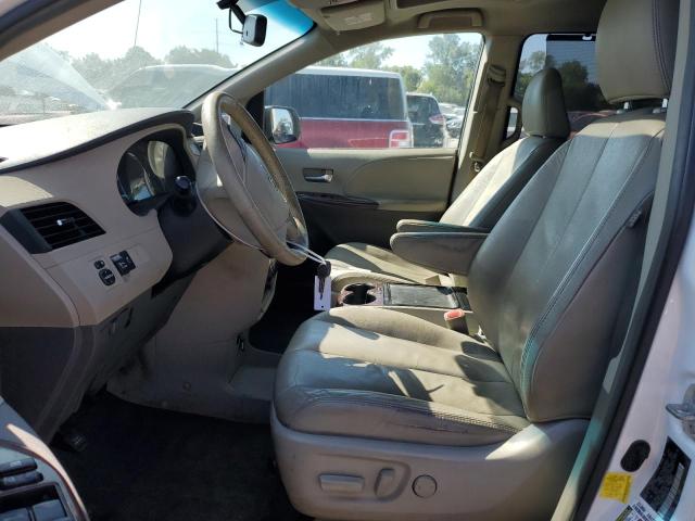 Photo 7 from auction – 2012 TOYOTA SIENNA XLE with VIN 5TDYK3DC1CS243885
