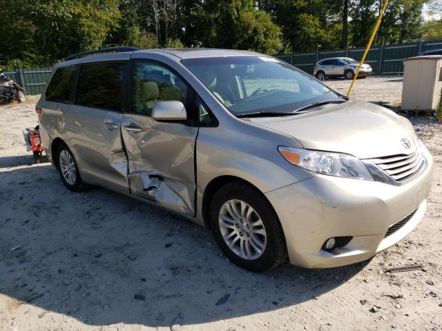 Photo 4 from auction – 2015 TOYOTA SIENNA XLE with VIN 5TDYK3DC7FS676244