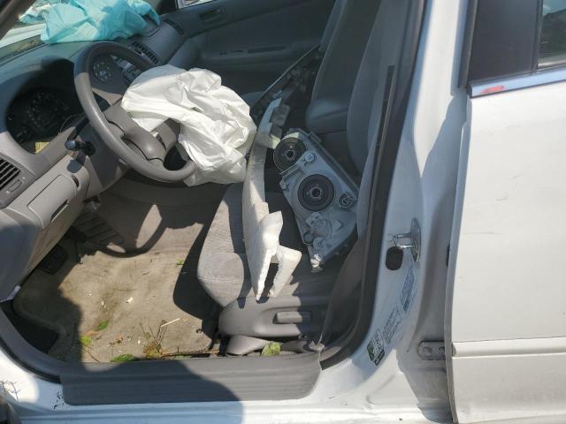 Photo 7 from auction – 2003 TOYOTA CAMRY LE with VIN 4T1BE32K03U208849