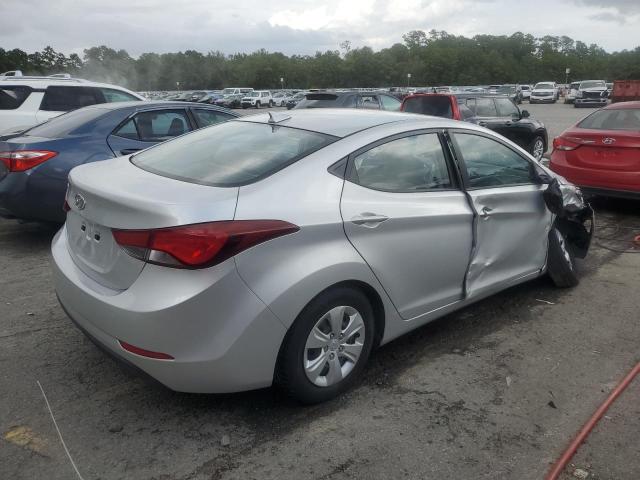 Photo 3 from auction – 2016 HYUNDAI ELANTRA SE with VIN 5NPDH4AE4GH682969