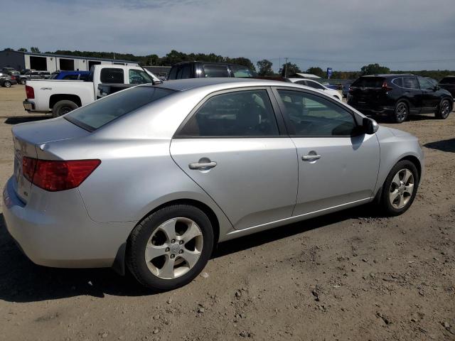 Photo 3 from auction – 2010 KIA FORTE EX with VIN KNAFU4A26A5311455