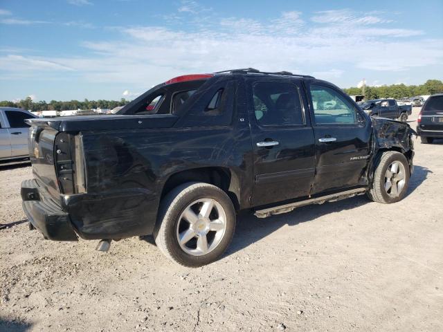 Photo 3 from auction – 2012 CHEVROLET AVALANCHE with VIN 3GNMCFE06CG210579