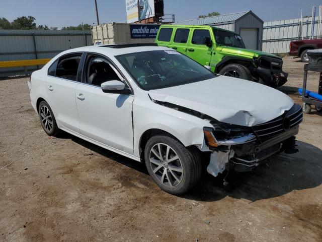 Photo 4 from auction – 2017 VOLKSWAGEN JETTA SE with VIN 3VWDB7AJXHM315129