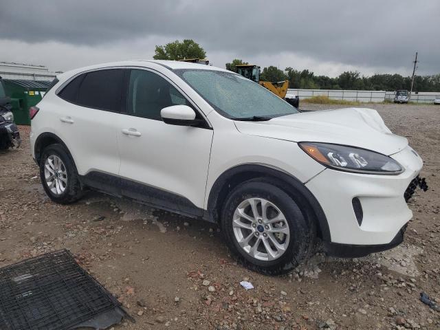 Photo 4 from auction – 2020 FORD ESCAPE SE with VIN 1FMCU9G61LUA33436