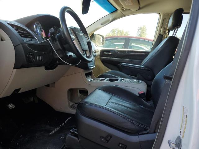 Photo 7 from auction – 2015 CHRYSLER TOWN & COU with VIN 2C4RC1CG3FR707623