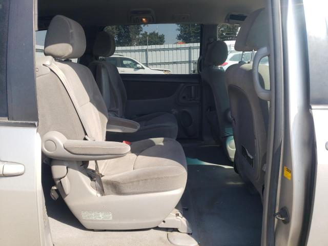 Photo 11 from auction – 2004 TOYOTA SIENNA CE with VIN 5TDZA23CX4S218522