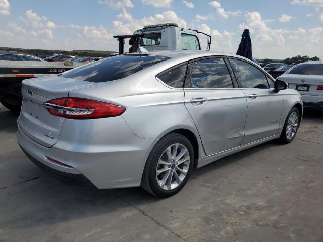 Photo 3 from auction – 2019 FORD FUSION SE with VIN 3FA6P0LU7KR256617