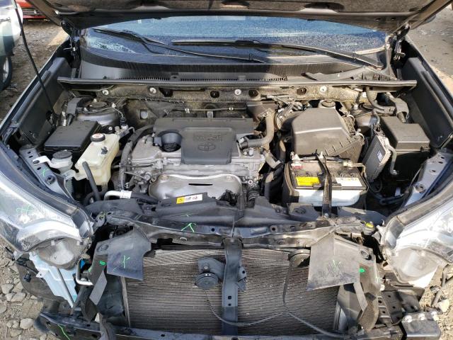 Photo 11 from auction – 2017 TOYOTA RAV4 XLE with VIN JTMRFREV8HD200823