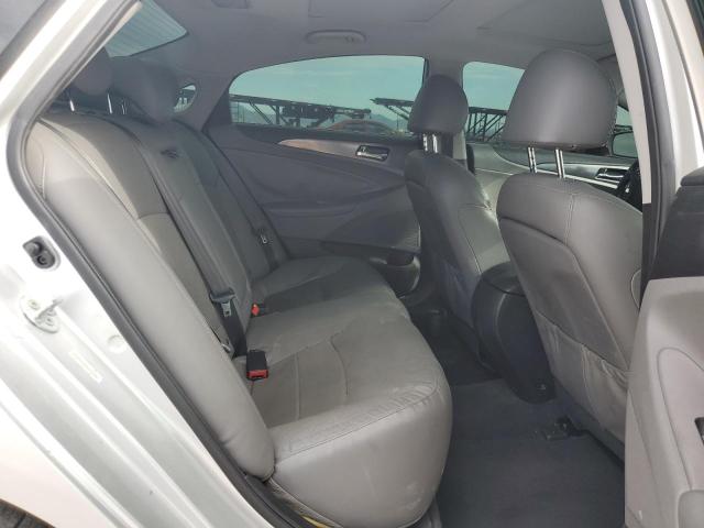 Photo 10 from auction – 2015 HYUNDAI SONATA HYB with VIN KMHEC4A44FA132392
