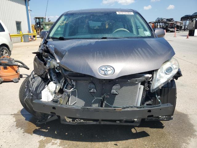 Photo 5 from auction – 2014 TOYOTA SIENNA LE with VIN 5TDKK3DC3ES451212