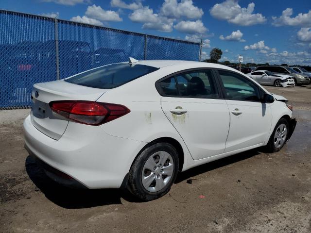 Photo 3 from auction – 2017 KIA FORTE LX with VIN 3KPFK4A76HE043090