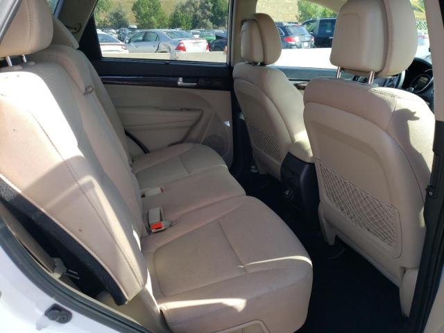 Photo 10 from auction – 2014 KIA SORENTO LX with VIN 5XYKTDA72EG459938