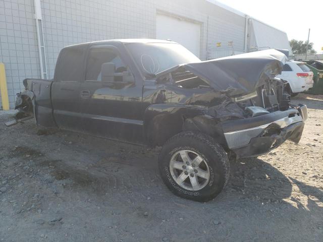 Photo 4 from auction – 2003 CHEVROLET SILVERADO with VIN 2GCEK19T531367245
