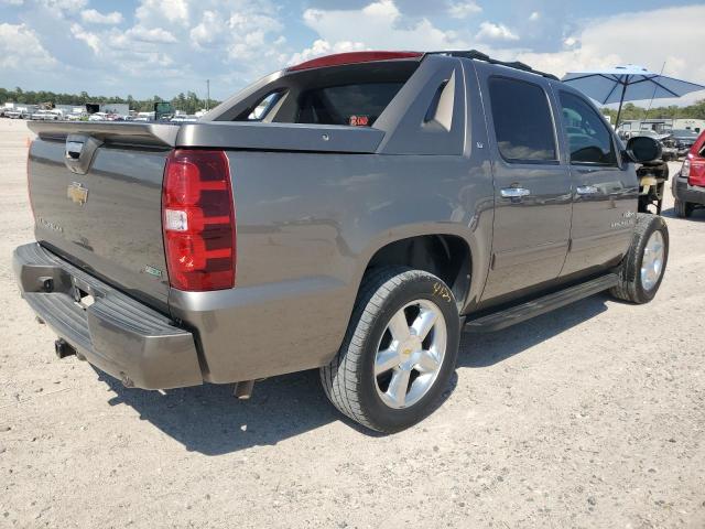 Photo 3 from auction – 2011 CHEVROLET AVALANCHE with VIN 3GNMCFE06BG250062