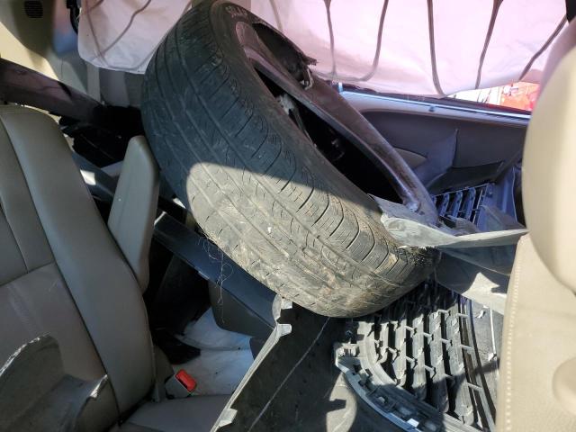 Photo 11 from auction – 2015 CHRYSLER TOWN & COU with VIN 2C4RC1BG3FR646159