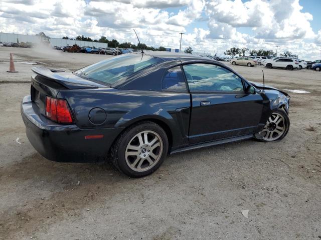 Photo 3 from auction – 2000 FORD MUSTANG with VIN 1FAFP4041YF252466