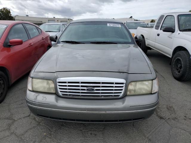 Photo 5 from auction – 2002 FORD CROWN VICT with VIN 2FAFP74W52X152167