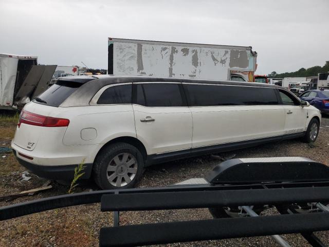 Photo 3 from auction – 2014 LINCOLN MKT with VIN 2L1MJ5LK1EBL52869