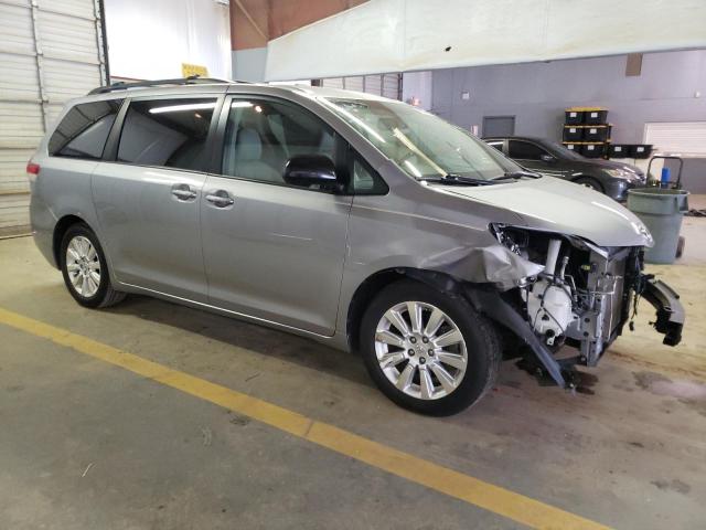 Photo 4 from auction – 2011 TOYOTA SIENNA XLE with VIN 5TDYK3DC1BS024939