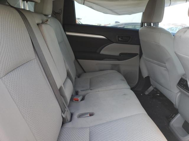 Photo 11 from auction – 2017 TOYOTA HIGHLANDER with VIN 5TDZARFH8HS024660