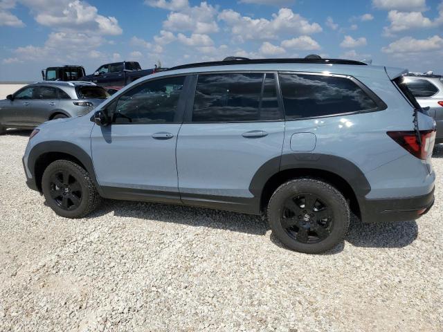 Photo 2 from auction – 2022 HONDA PILOT TRAI with VIN 5FNYF6H82NB084569