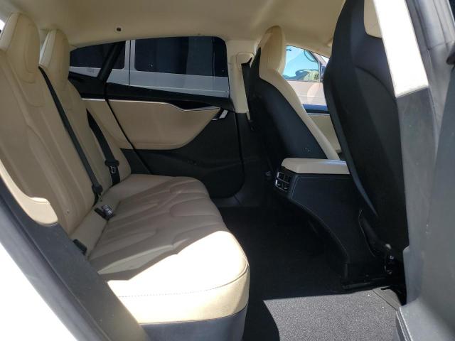 Снимка 10 от търг – 2014 TESLA MODEL S с VIN 5YJSA1S12EFP57511