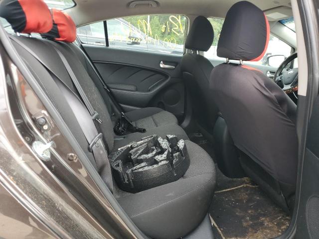 Photo 10 from auction – 2017 KIA FORTE LX with VIN 3KPFK4A70HE017732