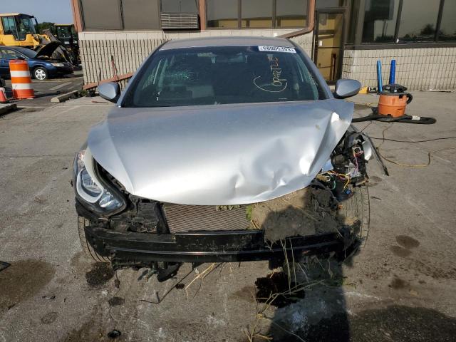 Photo 5 from auction – 2016 HYUNDAI ELANTRA SE with VIN KMHDH4AE9GU545401