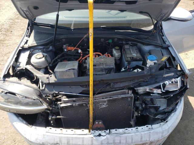 Photo 11 from auction – 2018 VOLKSWAGEN E-GOLF SE with VIN WVWKR7AU9JW908437