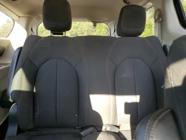 Снимка 10 от търг – 2018 CHRYSLER PACIFICA L с VIN 2C4RC1AG1JR101314