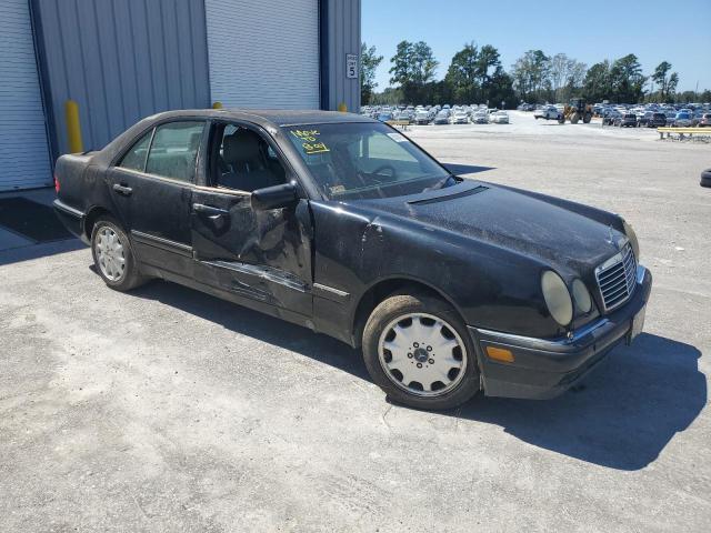 Photo 4 from auction – 1997 MERCEDES-BENZ E 320 with VIN WDBJF55F0VJ035456