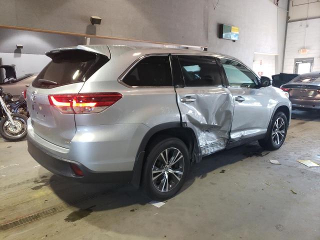 Photo 3 from auction – 2019 TOYOTA HIGHLANDER with VIN 5TDBZRFH9KS934707