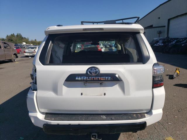 Photo 6 from auction – 2019 TOYOTA 4RUNNER SR with VIN JTEBU5JRXK5720169