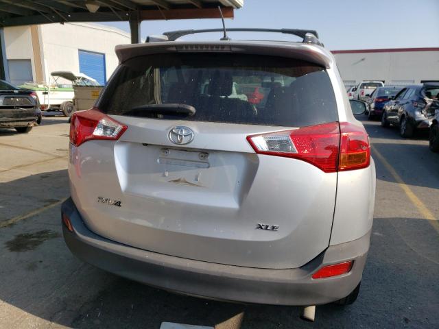 Photo 6 from auction – 2015 TOYOTA RAV4 XLE with VIN JTMWFREVXFD050438