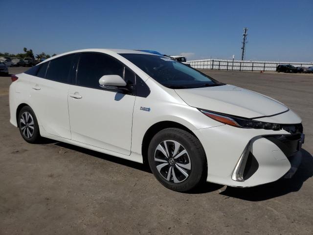 Photo 4 from auction – 2018 TOYOTA PRIUS PRIM with VIN JTDKARFP3J3102570