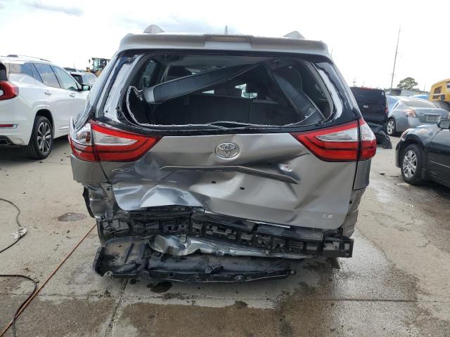 Photo 6 from auction – 2018 TOYOTA SIENNA LE with VIN 5TDKZ3DC6JS954674