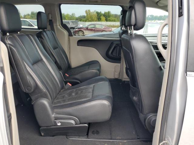 Photo 11 from auction – 2012 CHRYSLER TOWN & COU with VIN 2C4RC1BG3CR327761