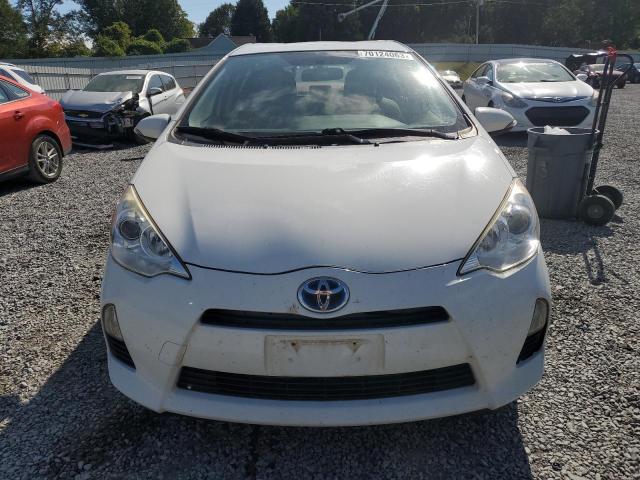 Photo 5 from auction – 2014 TOYOTA PRIUS C with VIN JTDKDTB37E1070165