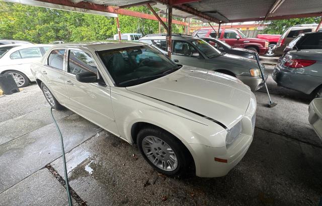 CHRYSLER 300 2005 with VIN 2C3JA43R45H675991 - Photo from auction
