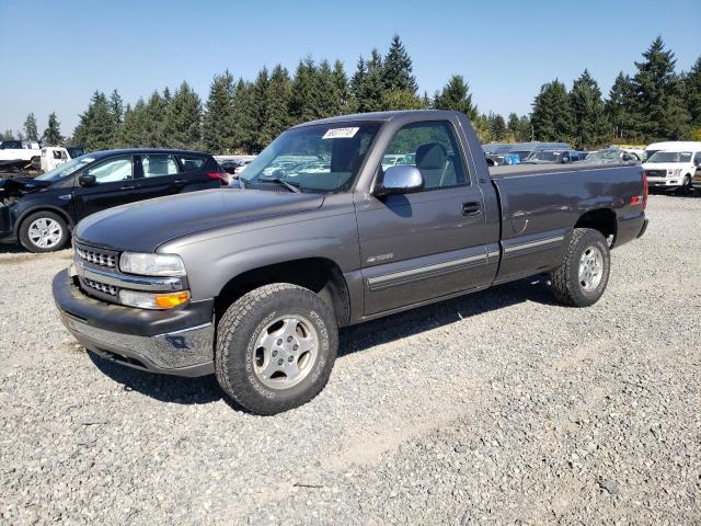 CHEVROLET SILVERADO 2000 with VIN 1GCEK14T1YE183868 - Photo from auction