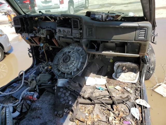 Photo 8 from auction – 2001 CHEVROLET SILVERADO with VIN 1GCEC19V51Z108502