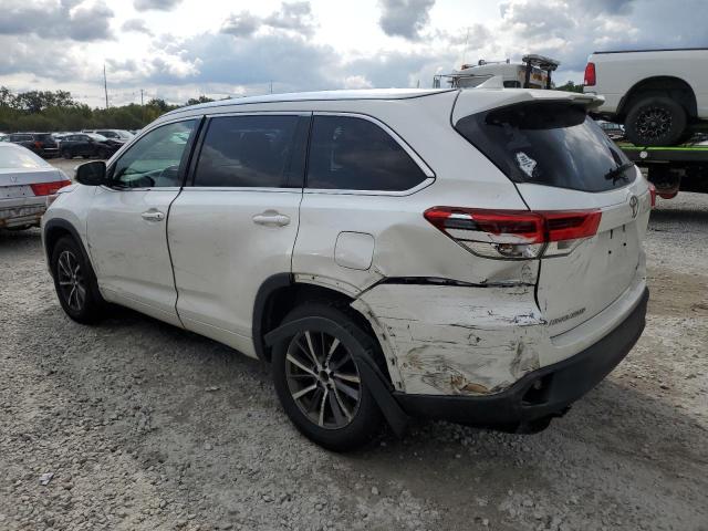 Photo 2 from auction – 2017 TOYOTA HIGHLANDER with VIN 5TDJZRFH3HS372629