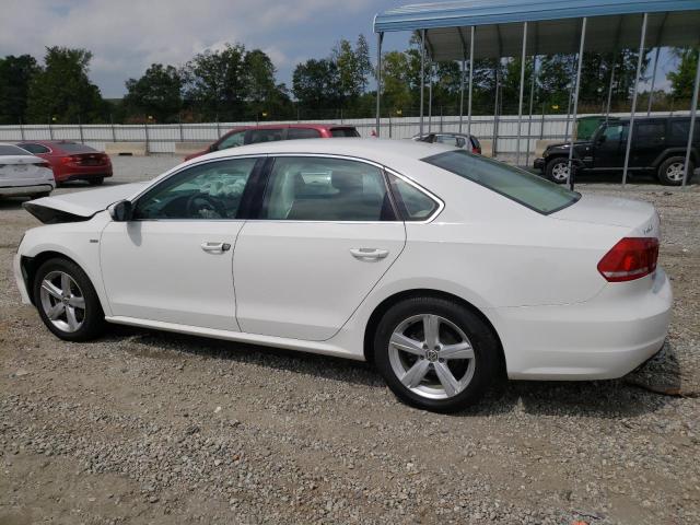 Photo 2 from auction – 2015 VOLKSWAGEN PASSAT S with VIN 1VWAS7A31FC113296