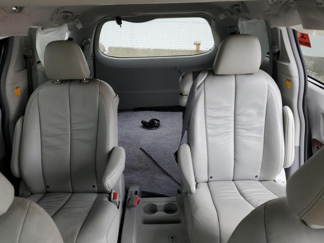 Photo 10 from auction – 2011 TOYOTA SIENNA XLE with VIN 5TDYK3DC3BS017281